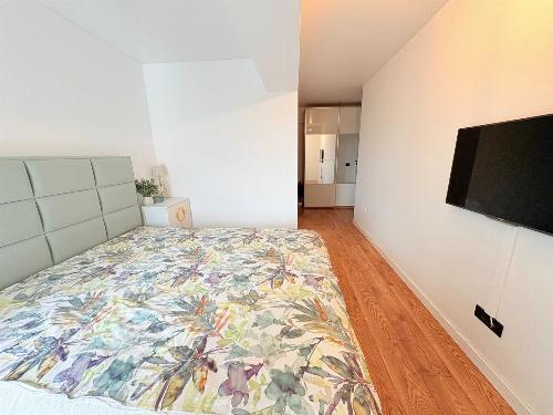 Sun Royal View-Apartament. 2024. 2