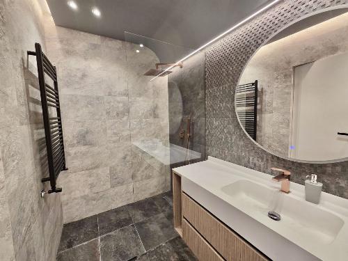 Apartament nou cu 4 camere / terasă 153 mp / 2 locuri de parcare 16