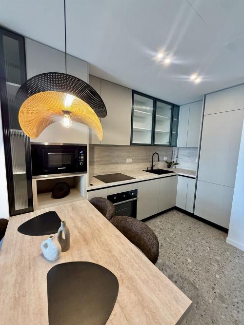 Up-Site / First Rental / Parking + Storage Included 5