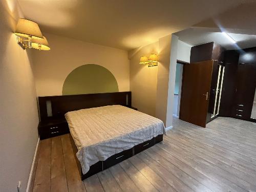 4-room house with generous courtyard, in Azur 15