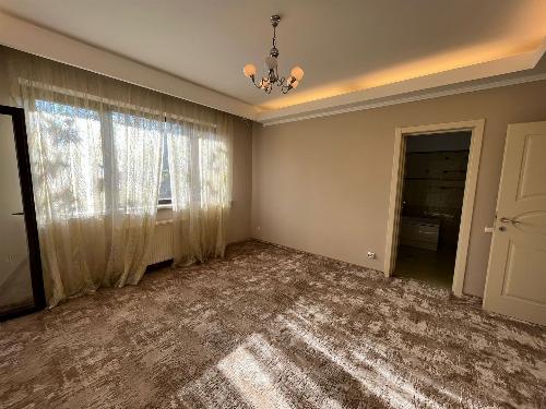 Proprietate cu Suprafețe Ample și Design Unic – Zona Herăstrău 14