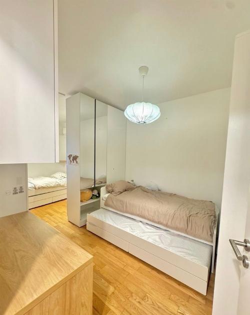 Închiriere Apartament 3+ Camere – Complex Nou, Zona Centrală 8