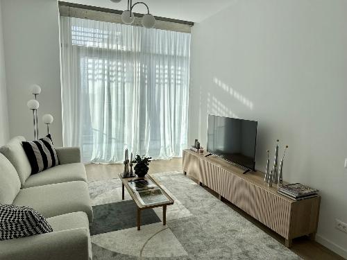 UpSite  / parcare și boxă 1