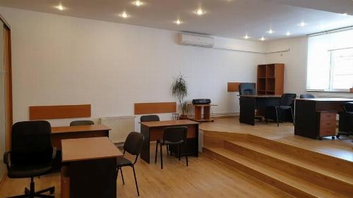 2 rooms Unirii – Street Metropolis, own central office, silence 2