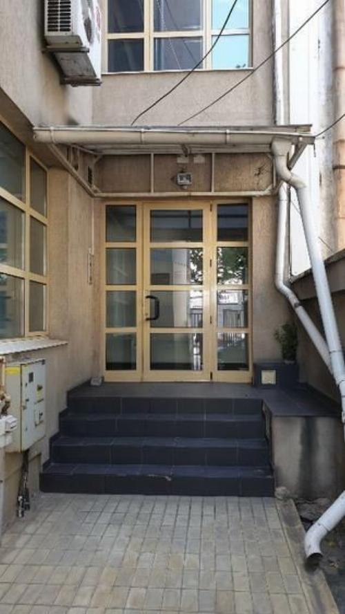 2 rooms Unirii – Street Metropolis, own central office, silence 9