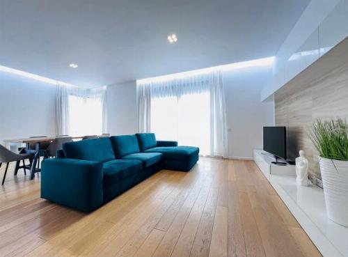 Premium 5 room apartment Floreasca | Lake view 4