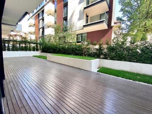 De vanzare 4 camere de tip duplex situat in One Cherles de Gaulle 1