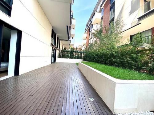 De vanzare 4 camere de tip duplex situat in One Cherles de Gaulle 3