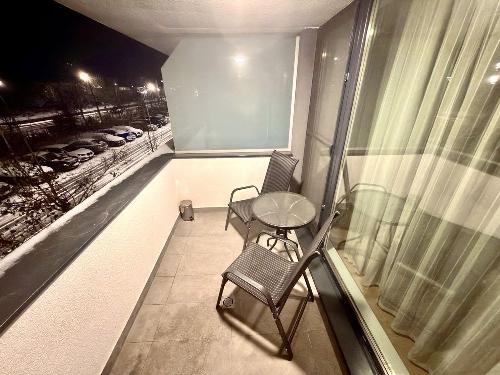 2 Room Apartment – Straulesti – Swimming Pool & Park 8