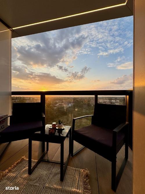 Double Curtain Studio Northt 11