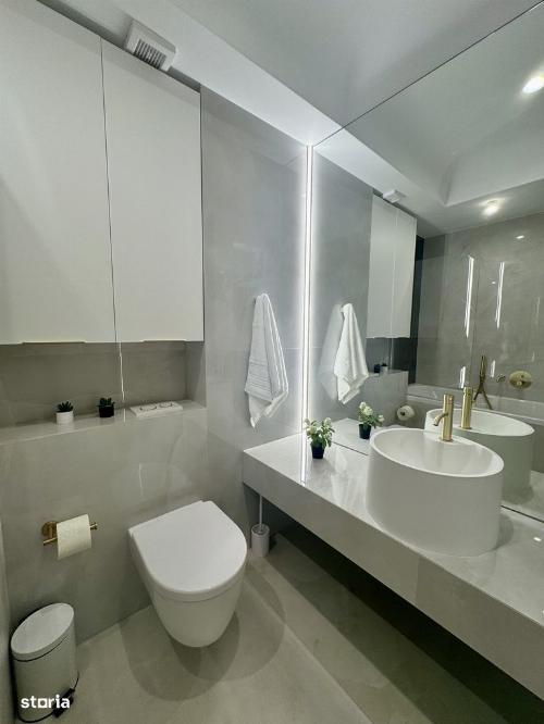 Double Curtain Studio Northt 12