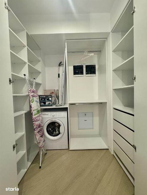 Double Curtain Studio Northt 3