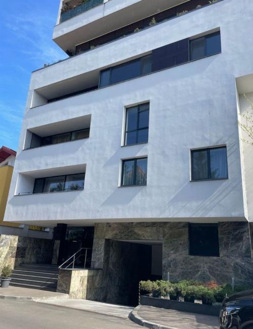 Boutique block / Rachmaninov Street / underground parking space 7