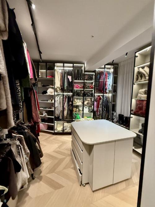 Apartament interbelic complet renovat / Tavane înalte / Parcare 13