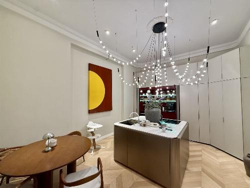 Apartament interbelic complet renovat / Tavane înalte / Parcare 3