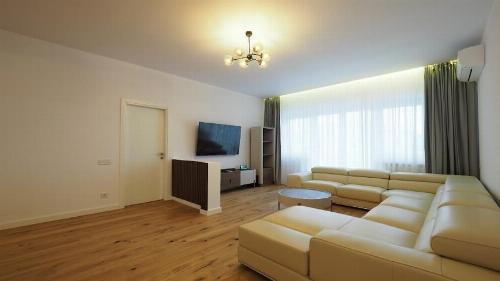 4-room apartment, 180 sqm, Herastrau Park, 2 parking lots 2