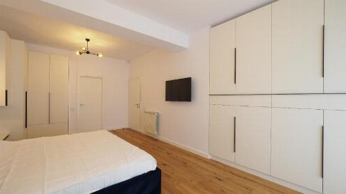 4-room apartment, 180 sqm, Herastrau Park, 2 parking lots 5