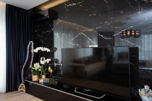 Premium penthouse 153 sqm useful 15 minutes from Pipera Metro 10