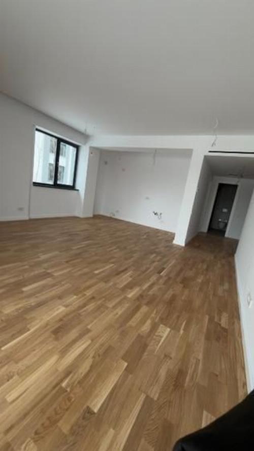 Apartament 2 Camere de Inchirat cu terasa si gradina de 40 mp. 3
