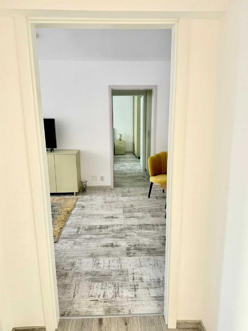 Apartament 2 camere Parc Bazilescu de inchiriat. 4