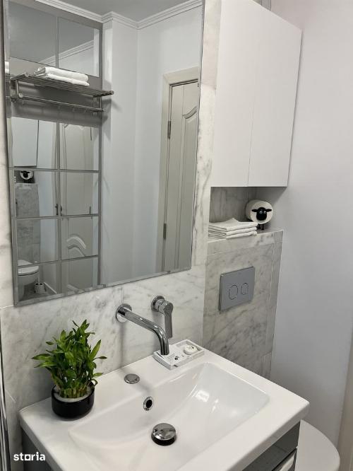 Rent 4-room apartment with park view 12