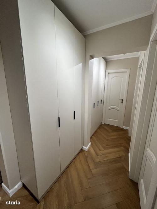 Rent 4-room apartment with park view 8