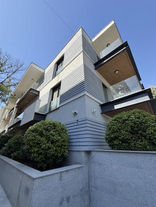 Bloc boutique / Prima închiriere 1