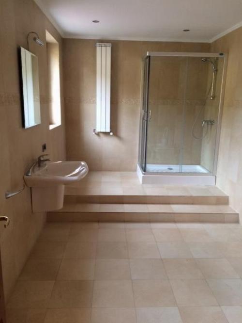 Strada privata / vila individuală / garaj 12