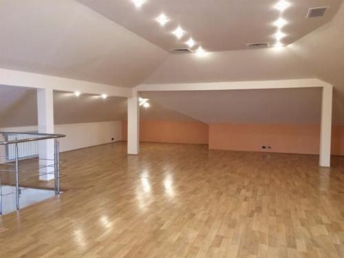 Strada privata / vila individuală / garaj 14