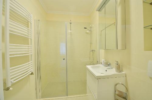 4 Camere | Chirie | Loc de parcare 11