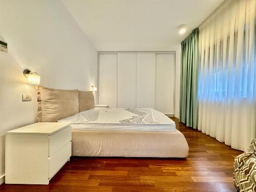 Herastrau, 4-room apartment for rent 14