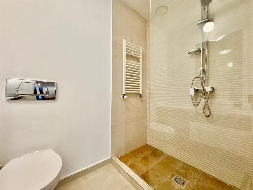 Herastrau, 4-room apartment for rent 10