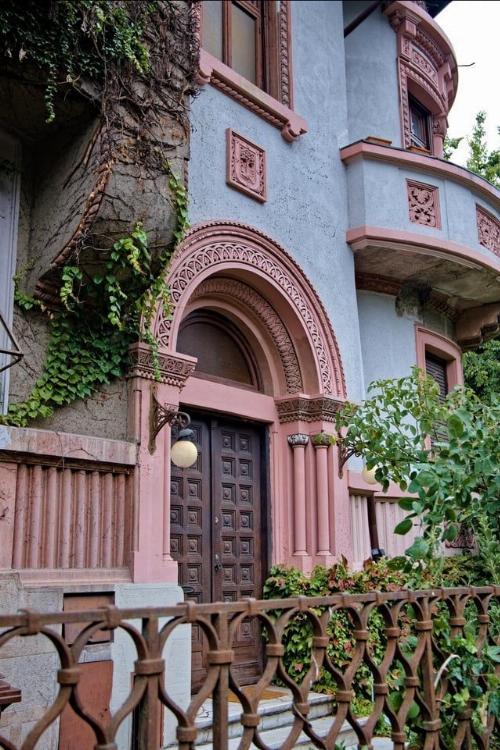 Residence in an interwar villa | Heritage Architecture | 4 rooms 1