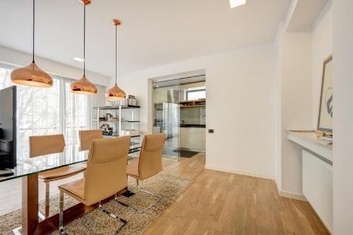 Bloc boutique / complet mobilat și utilat / parcare 3