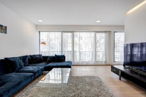 Boutique block / fully furnished and equipped 1