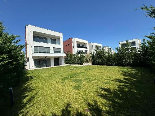 Complex exclusivist! Școală, gradiniță, spații verzi generoase 1