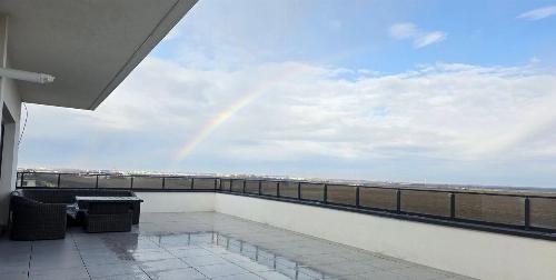 Spectacular 4-room penthouse with panoramic terrace 1