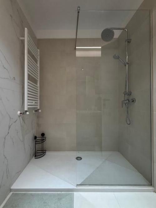 Premium apartment with 2 rooms and its own garden 15