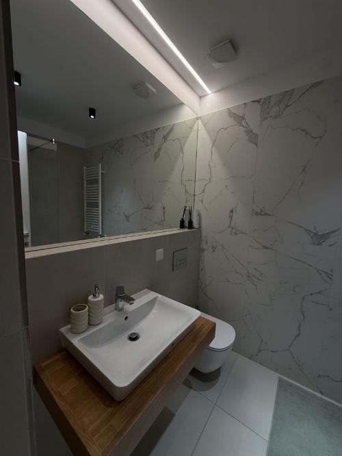 Apartament premium cu 2 camere și grădină proprie 17