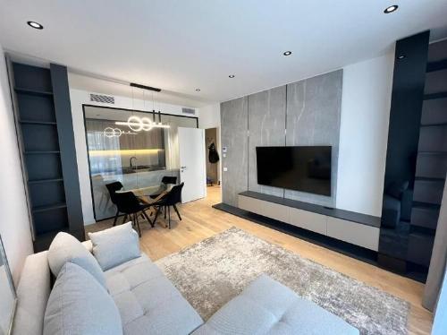 2 Premium Rooms with Underground Parking | Nusco Phase 2 | Fully Furnished & Out 2