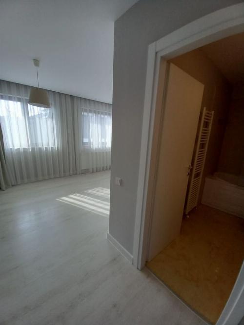 Pipera-Oxford Gardens, 4-room villa for rent 11