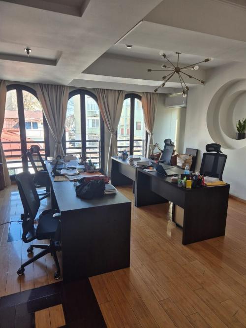 Cotroceni, apartament in vila de inchiriat. Birou/rezidential 13