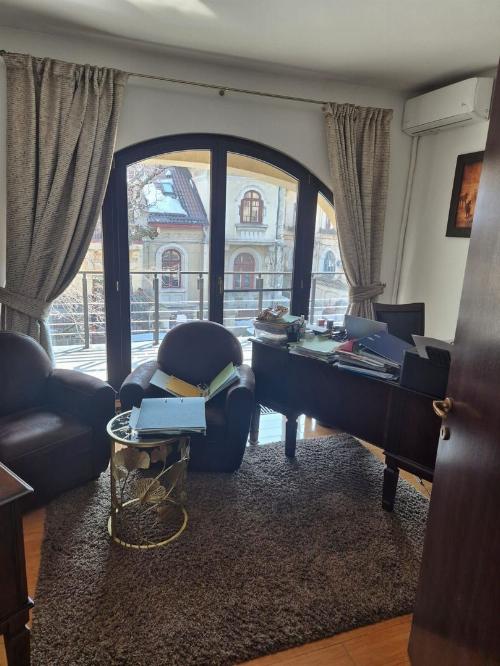 Cotroceni, apartament in vila de inchiriat. Birou/rezidential 15