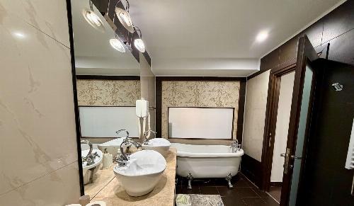 Apartament 3 camere – 142 mp | Terasă | 2 parcări subterane incluse 7