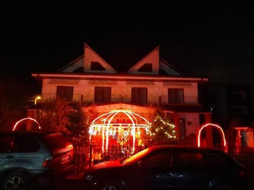 Proprietate Individuală pe Malul Lacului | 450 mp + 200 mp Mansardă | Afumati 2