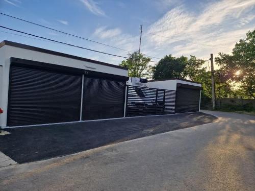 Proprietate Individuală pe Malul Lacului | 450 mp + 200 mp Mansardă | Afumati 13