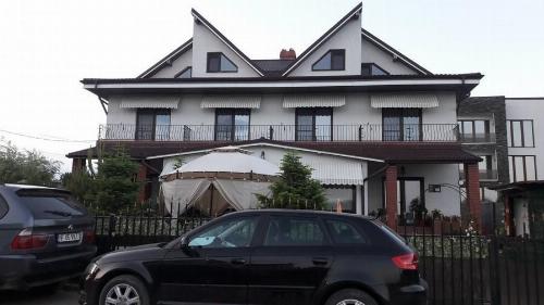 Proprietate Individuală pe Malul Lacului | 450 mp + 200 mp Mansardă | Afumati 3