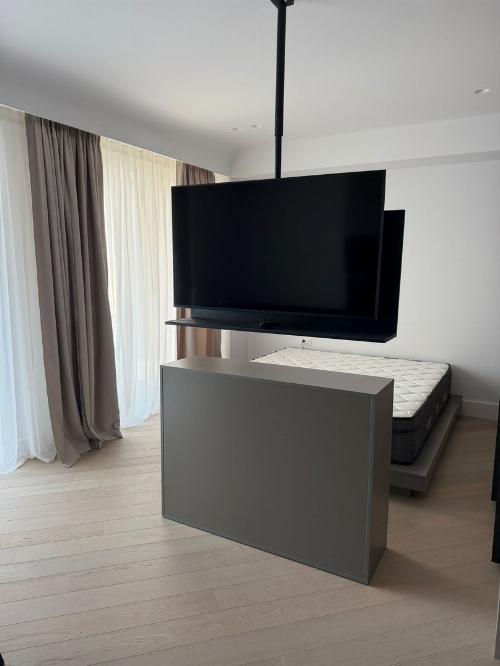 Premium Studio | Curtain 126 8