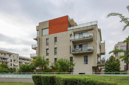 Apartament premium 3 camere | 3 băi | 2 parcări | boxă | Băneasa 12