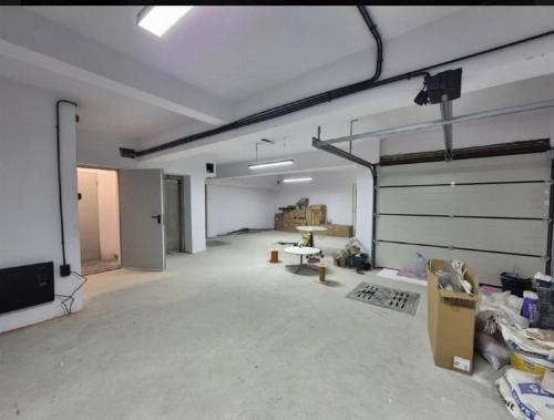 Cladire boutique / pretabila clinica medicala, birouri sau comercial 6